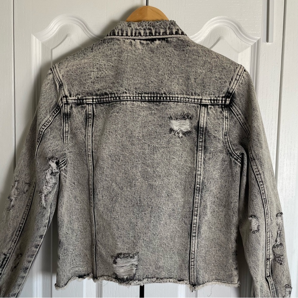 NWOT Vervet Escala Denim Jacket Women’s M Black Acid Wash Classic Crop Fit - Picture 8 of 16